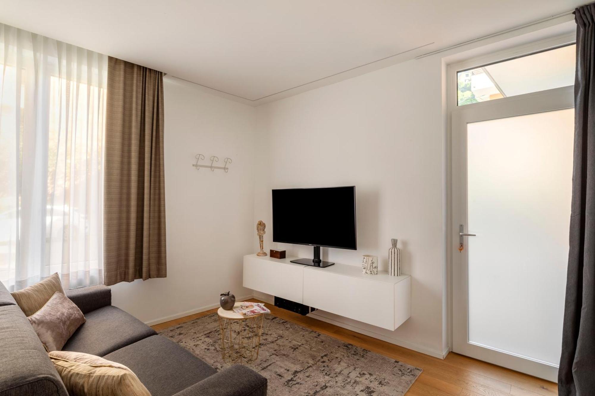 Lake Modern Suites - Free Parking Lugano Dış mekan fotoğraf